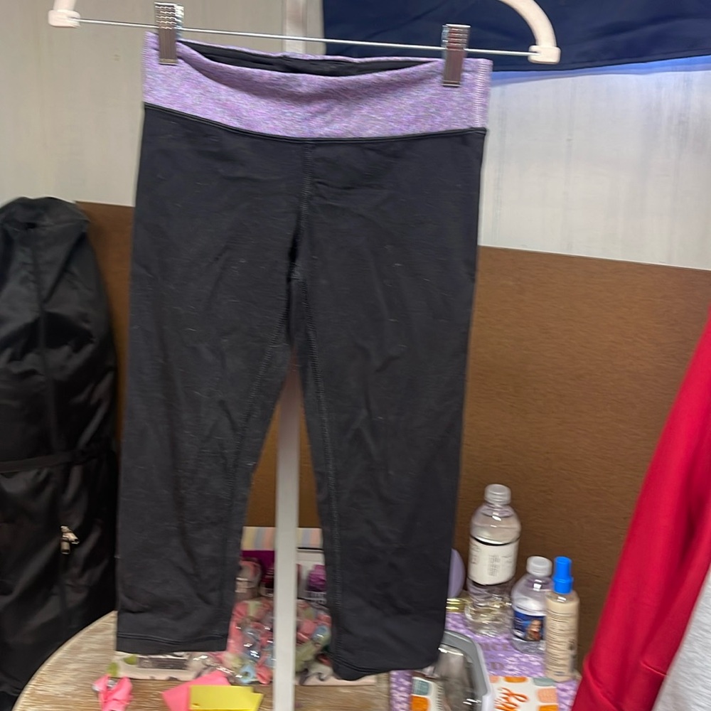 Ivivva Reversible Black Crop Athletic Leggings
